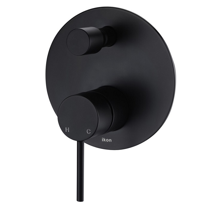 Hali Wall Mixer with Diverter